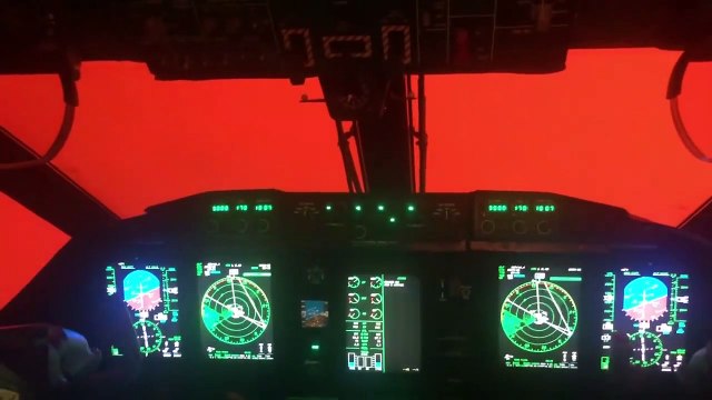 Le vol risqué de la RAAF pour sauver les civils