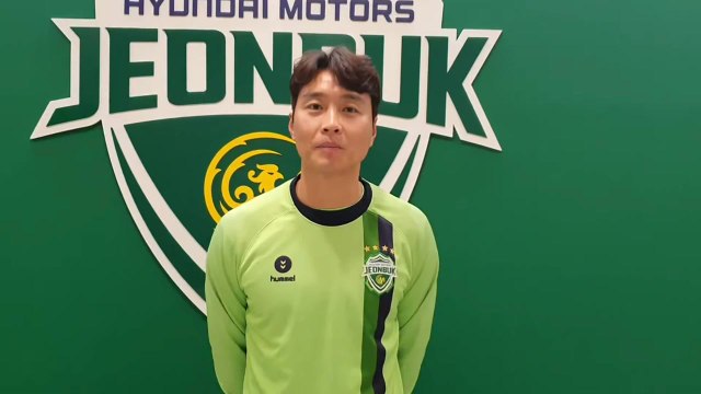 41세 이동국, 전북 현대와 재계약 완료... 우승 위해 최선 다하겠다 / YTN