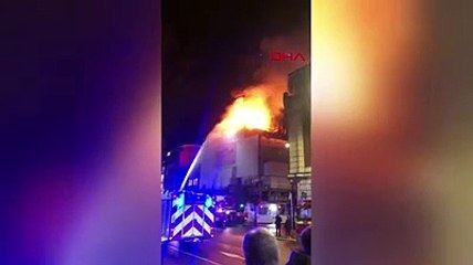Londra'nın tarihi konser binasında yangın