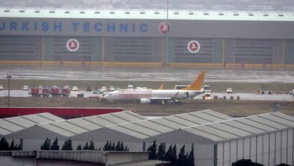 Yaşananlar pilot ile kule arasındaki ses kaydına yansıdı