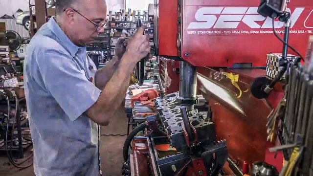 reformando carros antigos