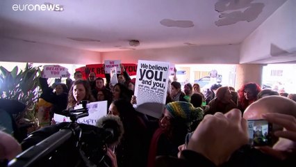 Jovem britânica condenada por mentir sobre violação