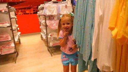 Nastya و papa لعب الغميضة والبحث عن المتعة العائلية اللعب