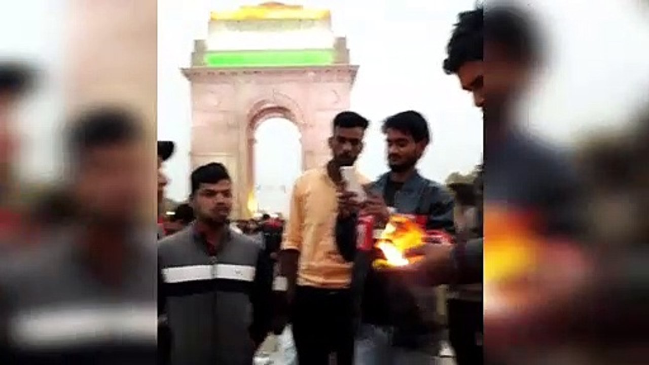 Dheli wali sana flames pan khakar