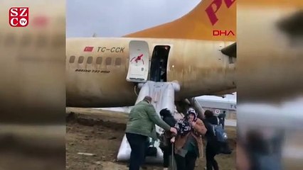 Pistten çıkan uçakalrın yolcu tahliyesinin yeni görüntüleri