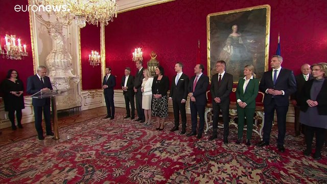 Österreich: Erste türkis-grüne Regierung im Amt