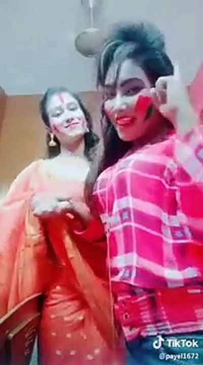 18  Log Is Videos ko Baar Baar dekh Rahe hai Hot And Sexy Videos Full Enjoy