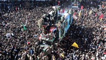 آلاف الإيرانيين يشيعون سليماني بمسقط رأسه بكرمان