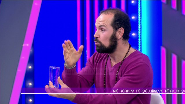 A e vutë re? Këto janë dy dhuratat që keni fituar sot në mëngjes!