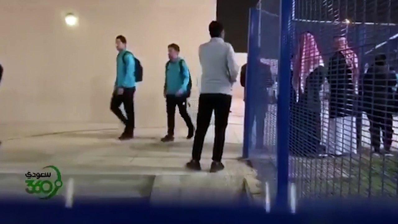 خاص سعودي 360    وصول لاعبي الهلال والعضو الشرفي الأمير نواف بن محمد لملعب مباراة الأهلي