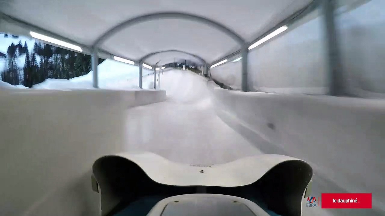 LA PLAGNE La piste de bobsleigh comme si vous y étiez