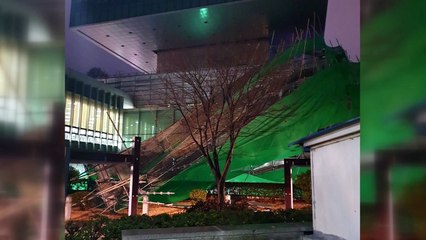 안전망 떨어지고 펜스 무너지고...곳곳 강풍 피해 / YTN