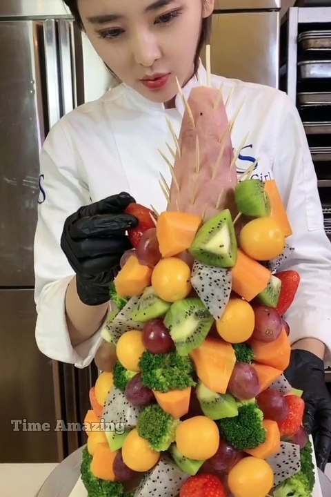 Amazing fruit cake making skills,different cakes making and eating skills, 惊人的水果蛋糕制作技巧，不同的蛋糕制作和饮食技巧