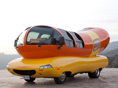 The Oscar Mayer Wienermobile Is Looking for Drivers