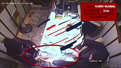 Bir kadının biber gazıyla kuyumcuyu soyduğu anlar kamerada