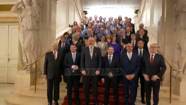 Foto familjare në Vjenë! Shqipëria merr kryesimin e OSBE-së
