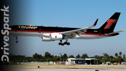 डोनाल्ड ट्रंप के इस प्राइवेट प्लेन में लगा है 24 कैरेट सोना