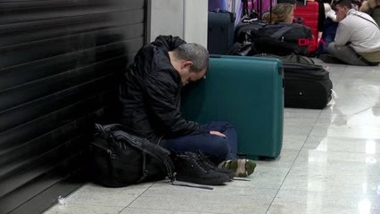 Sabiha gökçen havalimanı'nda yoğunluk azaldı