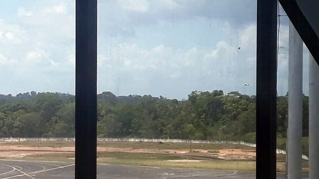 [SBEG Spotting]Boeing 737-400 PR-AJZ pousa em Manaus vindo de Guarulhos(04/01/2020)