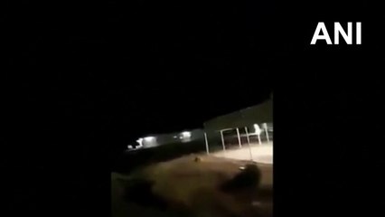 குறிவைத்து தாக்கும் 12 ஏவுகணைகள்.. சீறிப்பாய்ந்தது.. அமெரிக்காவின் விமான தளம் காலி.. ஷாக் வீடியோ!