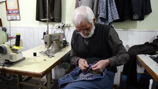 Konyalı 73 yaşındaki terzi Ramazan ustanın meslek aşkı - KONYA