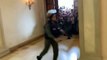 Entre golpes y gas lacrimógeno: así entró Guaidó en el Parlamento para ser investido presidente