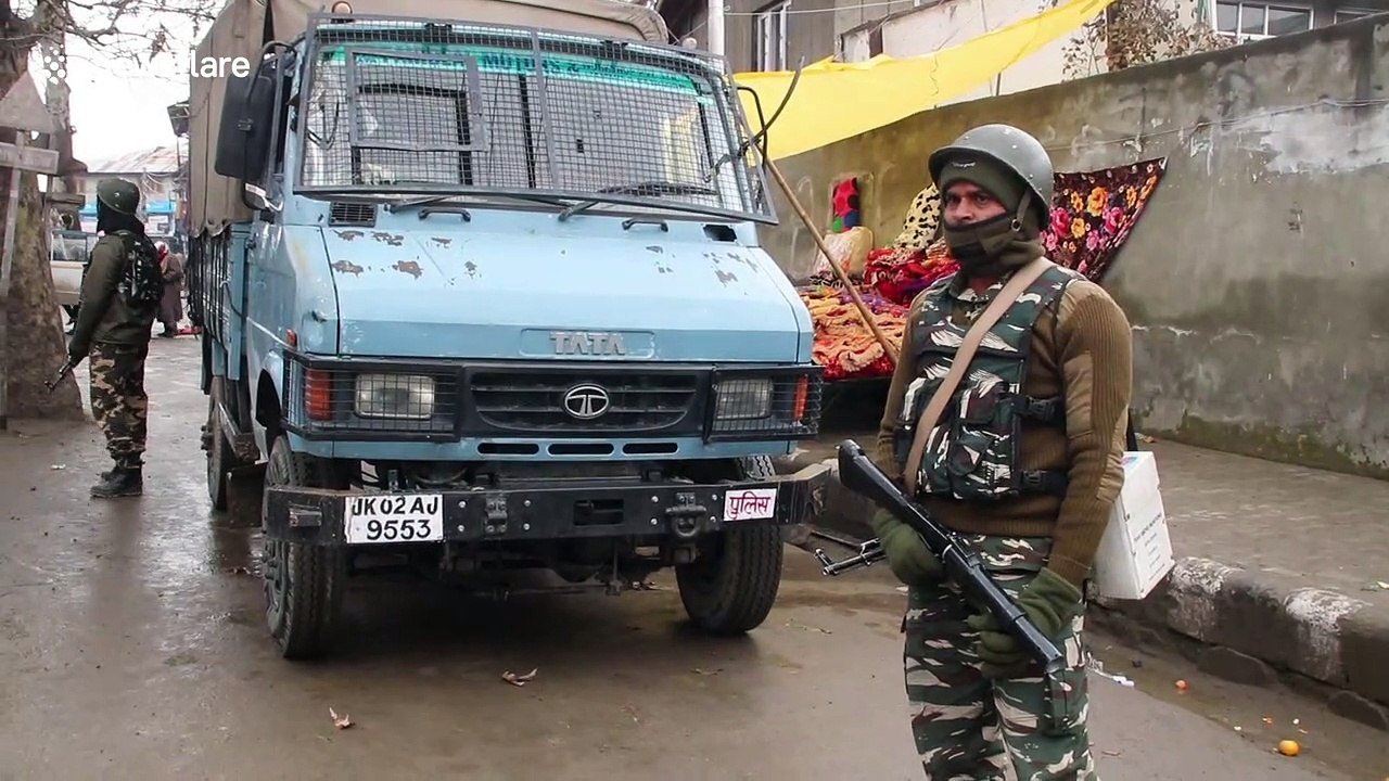 Grenade attack on police in Kashmir leaves 2 civilians injured