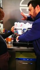 Salvini - Caffè espresso al volo verso San Secondo (Parma) (08.01.20)