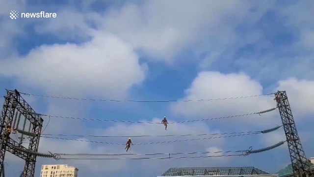 Witness the extreme duties of high-voltage power line electric workers in Vietnam