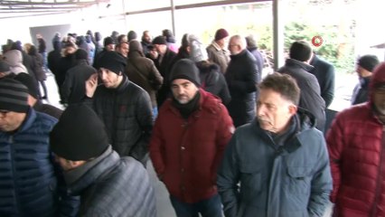 Başına reklam panosunun düşmesi sonucu hayatını kaybeden adam son yolculuğuna uğurlandı