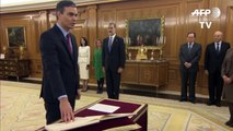 Pedro Sánchez asume como presidente de un gobierno de coalición en España