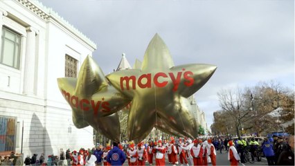 Macy's is closing a call center in a move that will affect 800 jobs