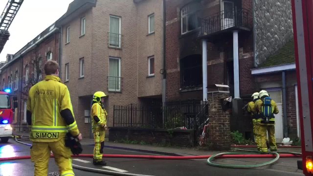 Incendie d'un squat à jambes