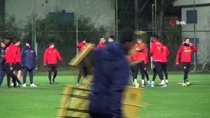 Göztepe’de Antalya kampı başladı