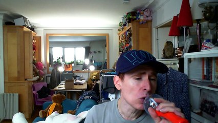 Wiwi égratigne "on ne fait pas ce qu'on veut" de Jacques Albin