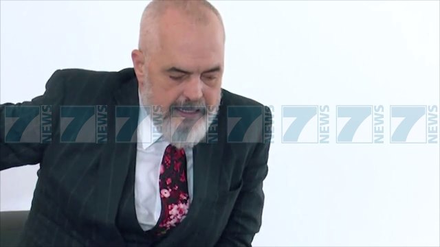 KHAMENEI AKUZON SHQIPERINE, «NJE VEND I DJALLEZUAR» - News, Lajme - Kanali 7