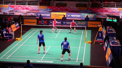 CRAZY BADMINTON RALLIES AND TRICK SHOTS