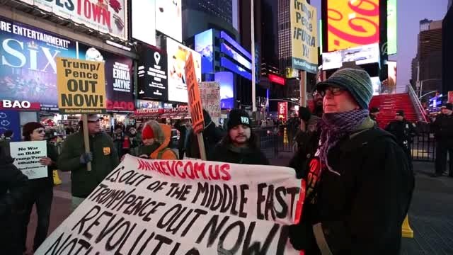 New York'ta savaşa hayır protestosu