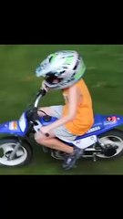 刹车失灵,撞上万博架子了