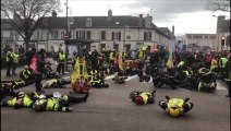 Les pompiers manifestent à Troyes