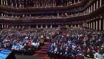 Cumhurbaşkanı Erdoğan: "Zafere kadar bize durmak, duraksamak hele hele geri adım atmak asla yoktur"