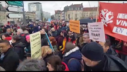Metz : Le cortège défile relativement dans le calme