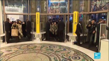 Paris retailers badly hit by French strikes