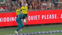 Big Bash boundary catch that causes cricket law confusion | Oneindia Malayalam