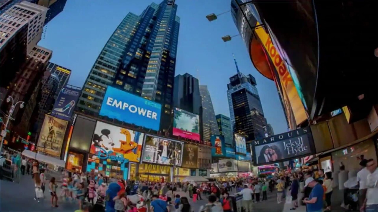 You Can Snag 2-for-1 Tickets to Shows Like "Dear Evan Hansen" and "Wicked" During NYC's Broadway Week