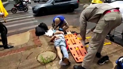 Ciclista tem fratura no joelho em acidente na Rua São Paulo