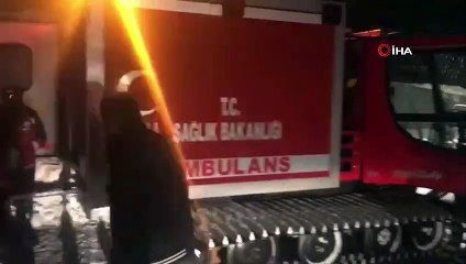 Ayılara yem vermeye giden görevliler Nemrut Dağı'nda mahsur kaldı