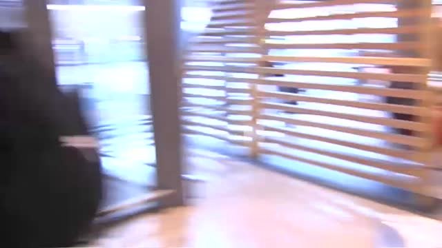 Caras largas en el regreso del Valencia CF de Arabia Saudí