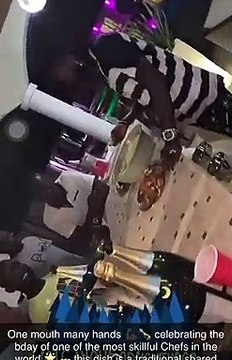 Quand Emmanuel Adebayor organise une Akoumé Party avec ses amis