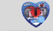 Oreo Just Released a Heart-Shaped Dunking Set for Two
